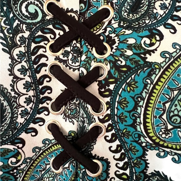 Plus Size 2X | Emaline Woman | Jersey | Tunic | Turquoise and Black Paisley - Picture 5 of 10